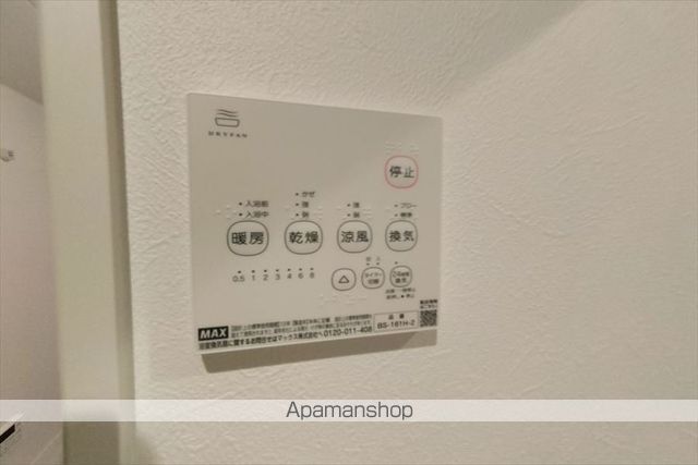 クレセント江坂の内装写真