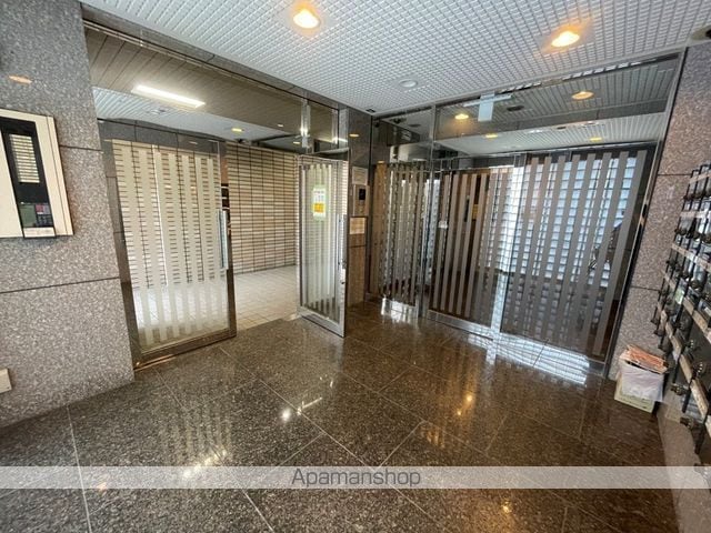 北本町プラザIの玄関写真