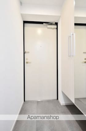 東京都新宿区山吹町[1LDK/31.2m2]の玄関