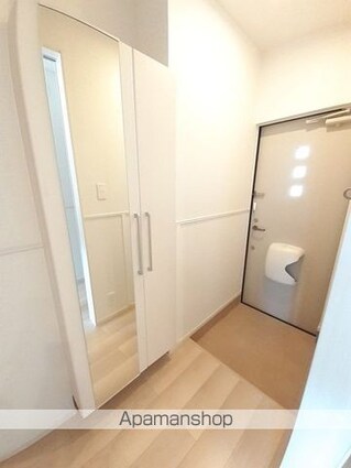 東京都八王子市弐分方町[1LDK/38.01m2]の玄関