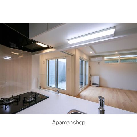 カレラ学園前の内装写真