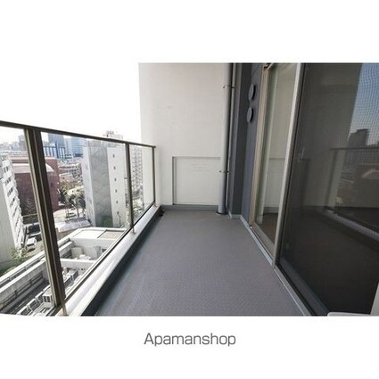 コンフォリア新宿イーストサイドタワー[1R/41.23m2]のバルコニー