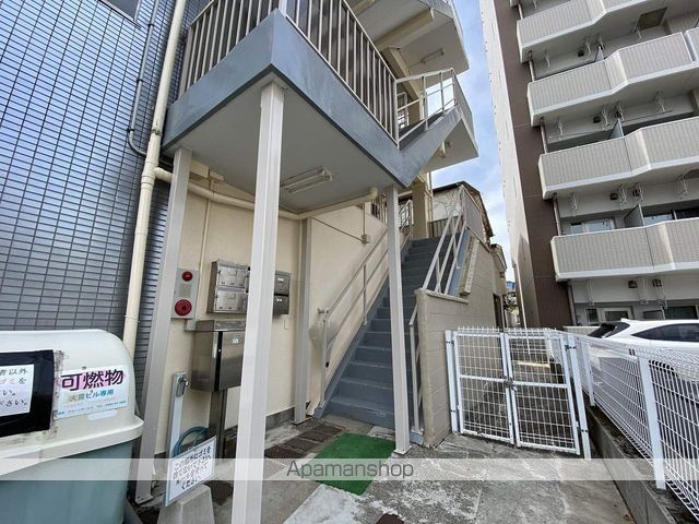 錦町フジビルの玄関写真