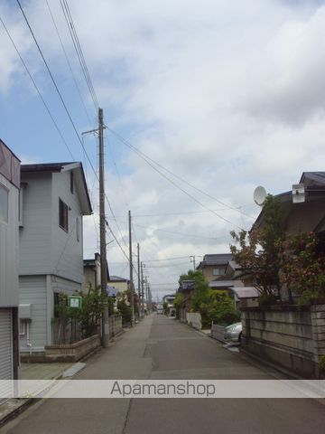 グランモア泉中央の周辺写真