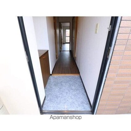 グラメール[3LDK/58.68m2]の玄関