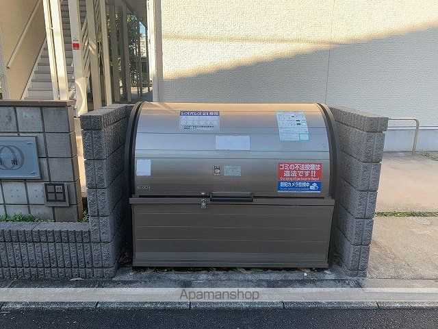 レオネクスト台町の玄関写真