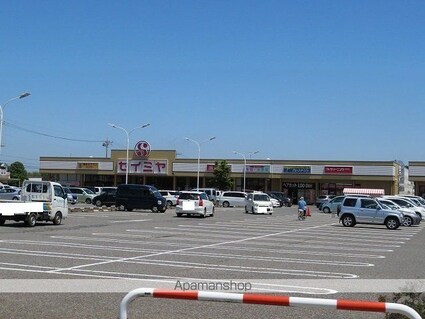 千葉県成田市西三里塚[1LDK/50.01m2]の周辺8