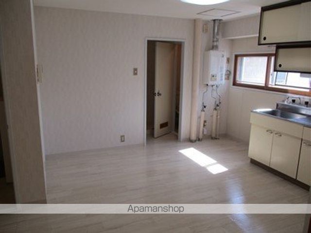 リベルティ大通の内装写真