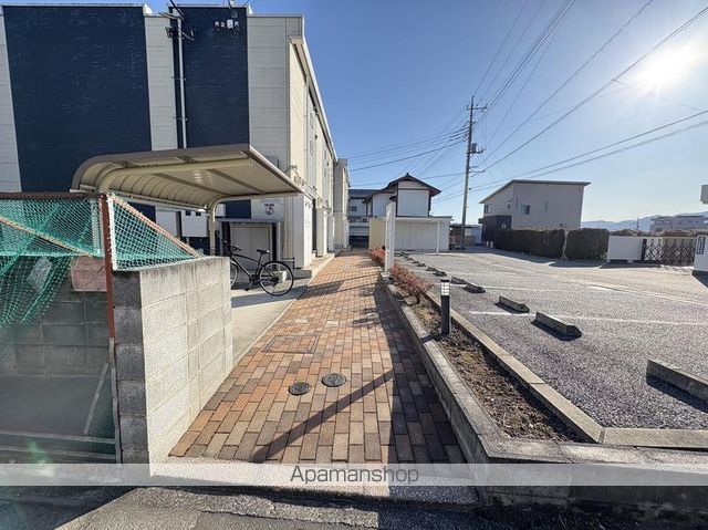 レオネクスト紫石の玄関写真