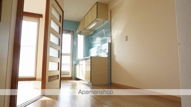 新田塚エンビイハイツの内装写真