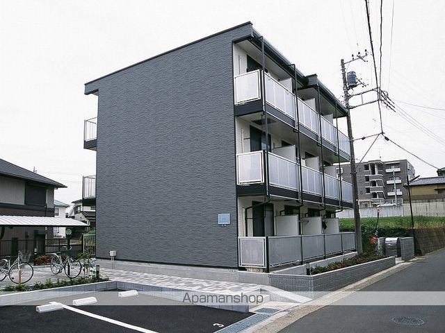 レオパレスF2の玄関写真