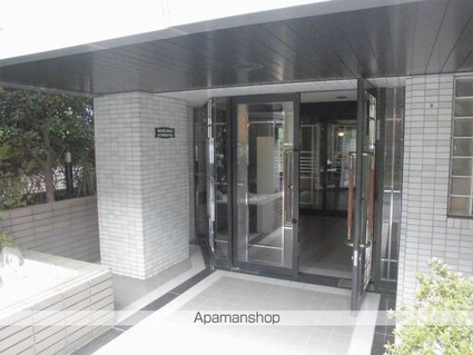 東京都杉並区高円寺北４丁目[1R/19.94m2]のエントランス2