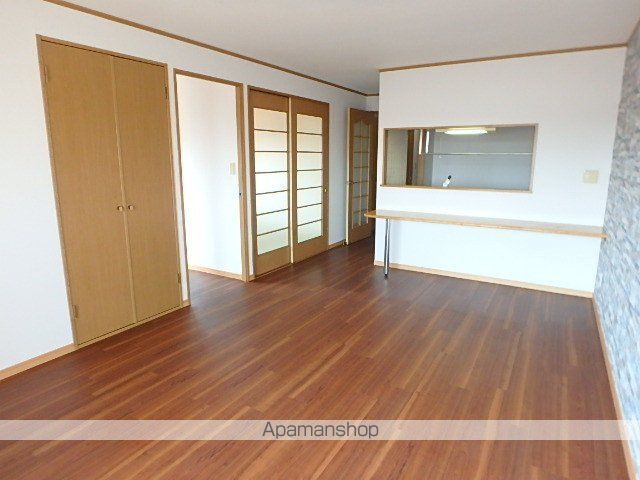 アーバン西岡崎の内装写真