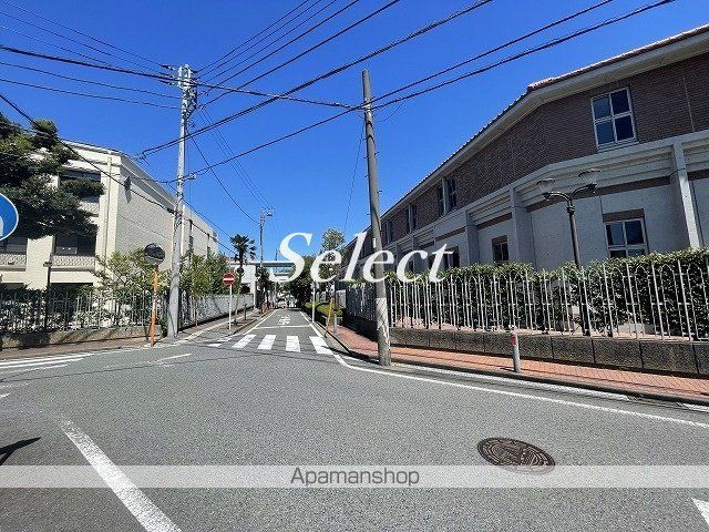 グラン山手の周辺写真
