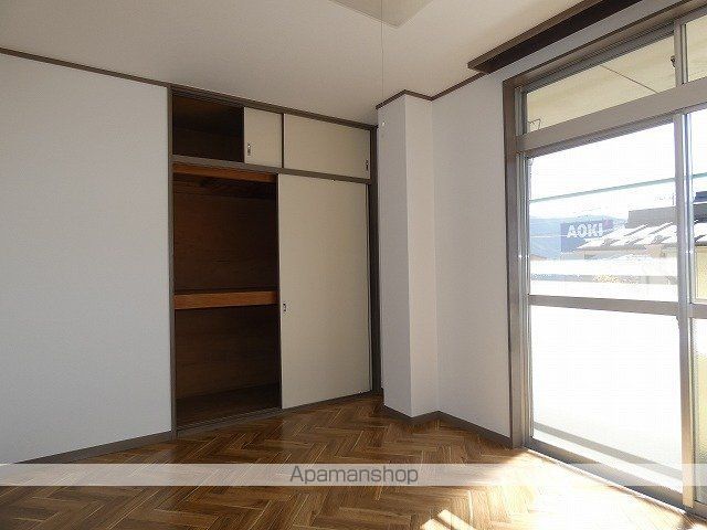ハイツ2丁目2番地の内装写真