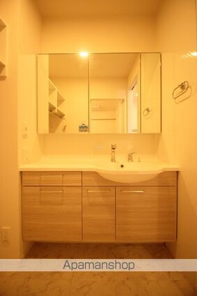 Ｄーｒｅｓｉｄｅｎｃｅ・Ｋ沖野上[3LDK/81.72m2]の洗面所