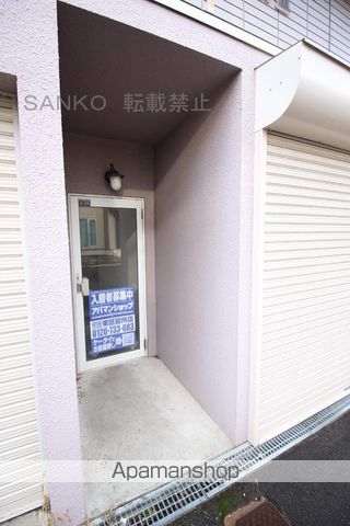 アーバンコート東区役所前IIIの玄関写真