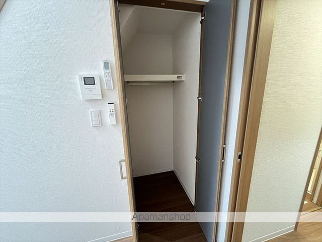 仮シティハイツ新磯野2号棟の内装写真