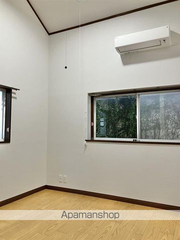 小田急電鉄小田原線 祖師ヶ谷大蔵駅 徒歩8分 2階建 築32年の内装写真