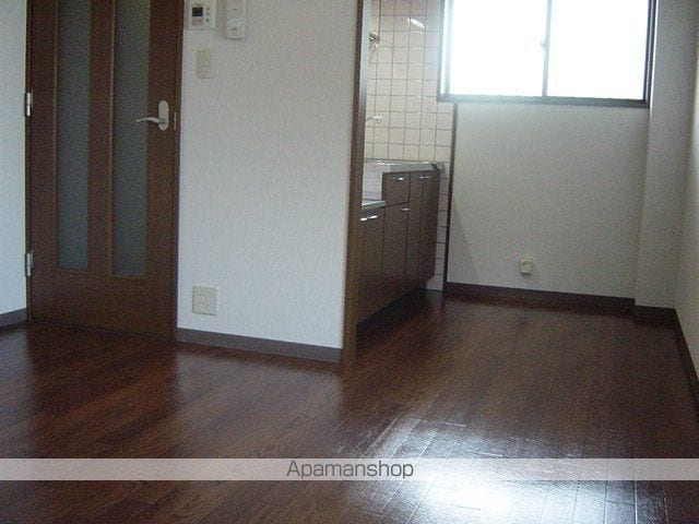 フォレスト石原の内装写真