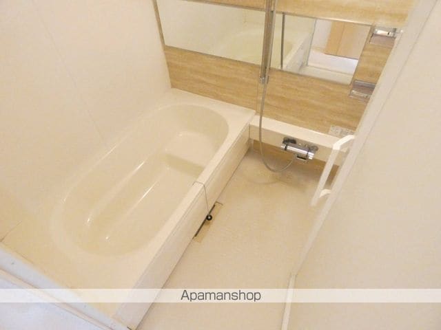 ラグーン IIの内装写真