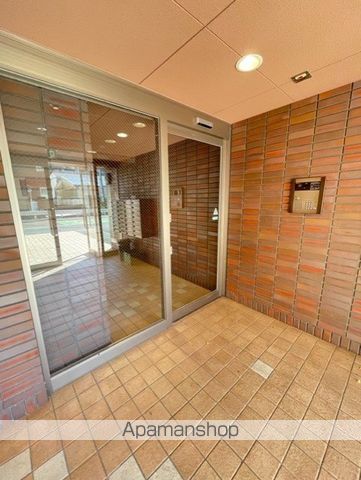 ミラージュ大津京の玄関写真
