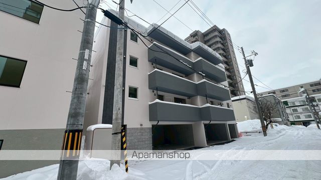 TS COURT WEST13(読みティーエスコートウェスト1の外観写真