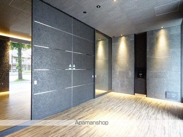 SーRESIDENCE桜本町AWESOMEの玄関写真