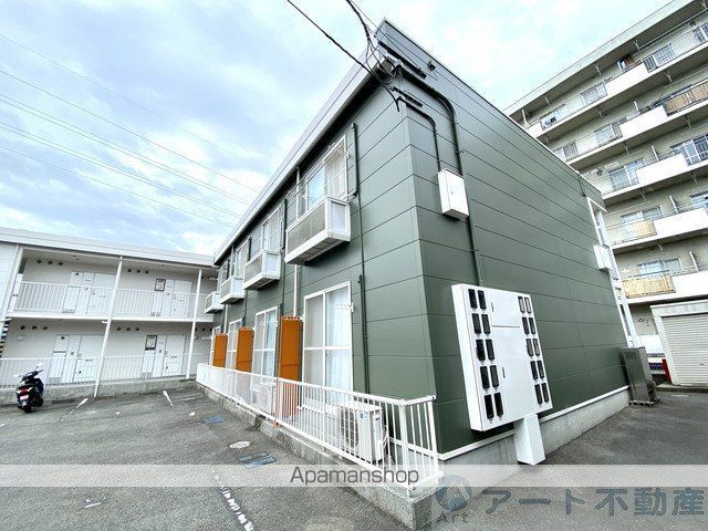 レオパレスシャルマンの外観写真