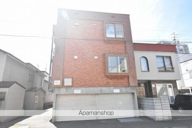第16森宅建マンションの外観写真