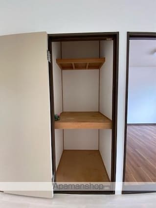 フレグランス中塚Ａ棟[2LDK/57.42m2]の収納