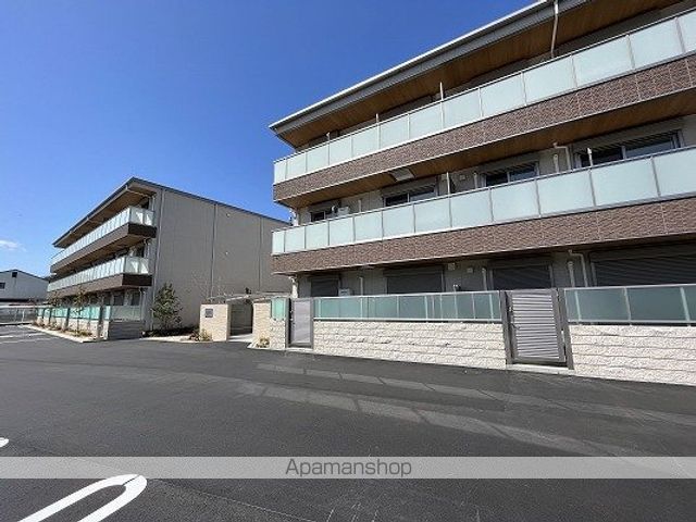 オカバ姫路青山シャーメゾン Bの外観写真