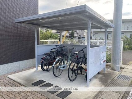 エレガント桐[2LDK/69.03m2]の共用部1