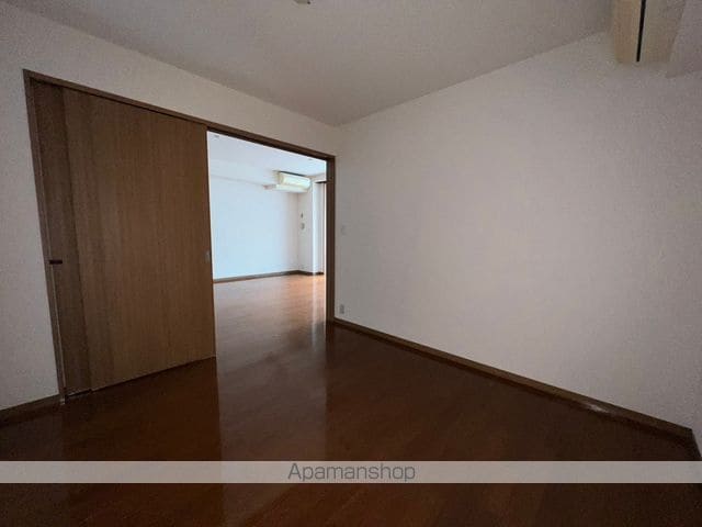 フィールド川和の内装写真