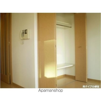 コンフォリア愛宕[1R/25m2]の収納