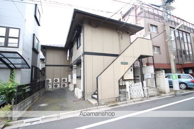 フラット目白の外観写真