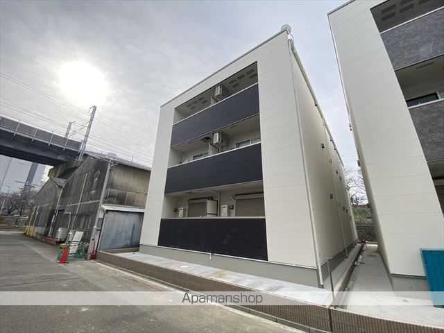 フジパレス十三北II番館の外観写真
