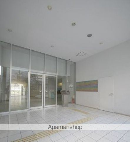 東雲キャナルコートCODAN18号棟の玄関写真
