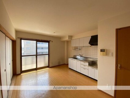 フォブールタウン成合Ｄ・Ｅ棟[3DK/58.38m2]のリビング・居間