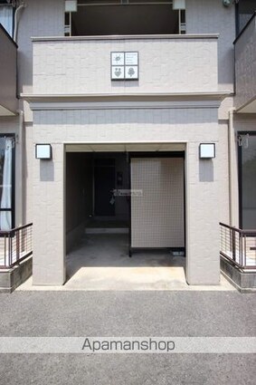 ウィン岡山[3DK/60.35m2]のエントランス1