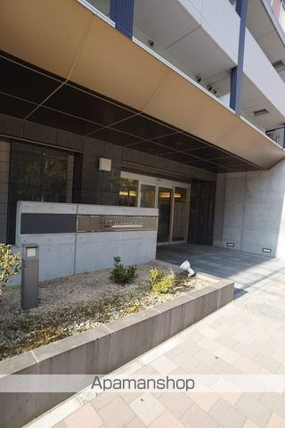 レジディア南1条の玄関写真