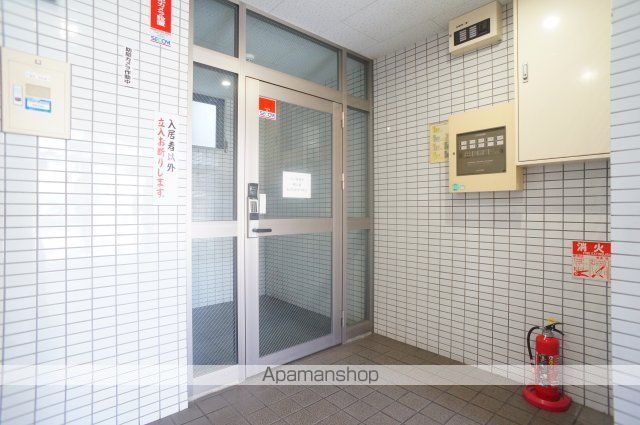 杉ヶ中町ビルの玄関写真
