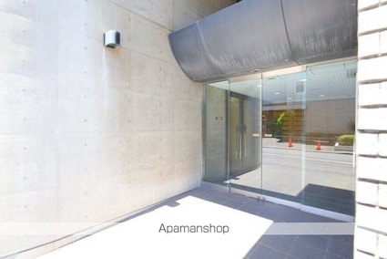 ジオ市谷仲之町[2LDK/63.24m2]のエントランス3