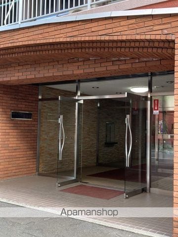朝日プラザ偕楽園の玄関写真