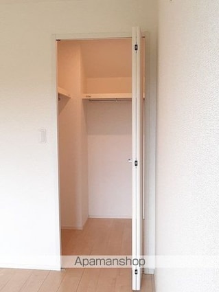 ヴェリテ・ヴィラージュ[1LDK/45.19m2]の収納