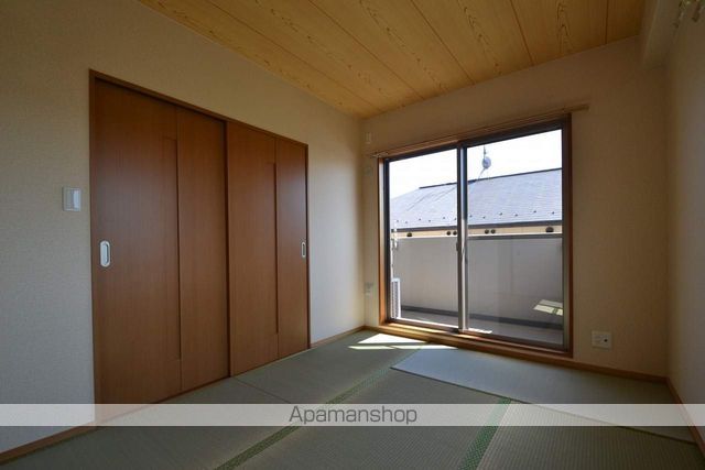 エバー・グリーン西条西本町の内装写真