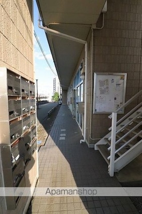 レオパレス上北台[1K/19.87m2]のエントランス1