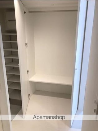 コージーコート四谷坂町[1R/30.84m2]の収納