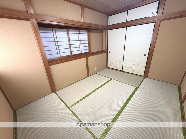 枚方市 2階建 築34年の内装写真