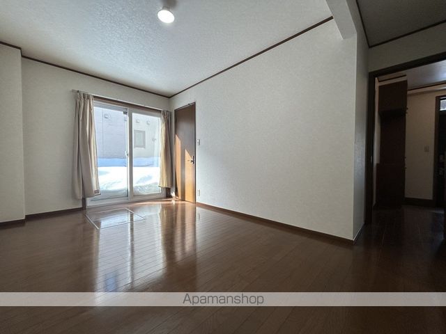 南7条西25丁目8-16の内装写真